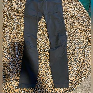 Lululemon size 8 black leggings